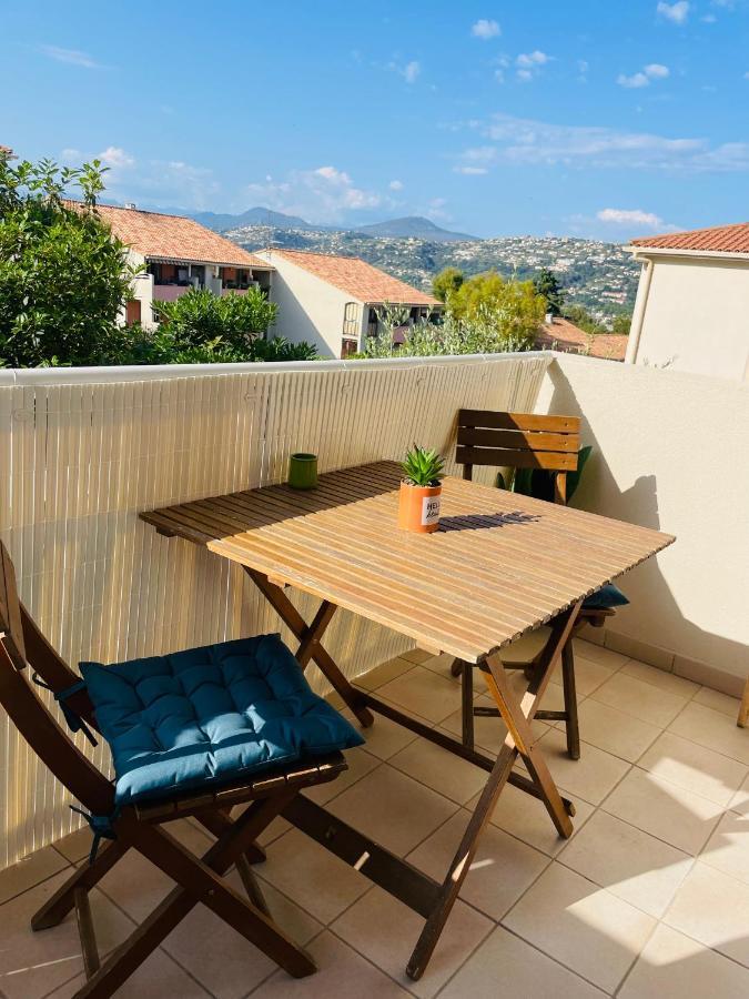 Studio Cosy Avec Terrasse Et Garage Saint-Laurent Du Var Limitrophe Nice Esterno foto